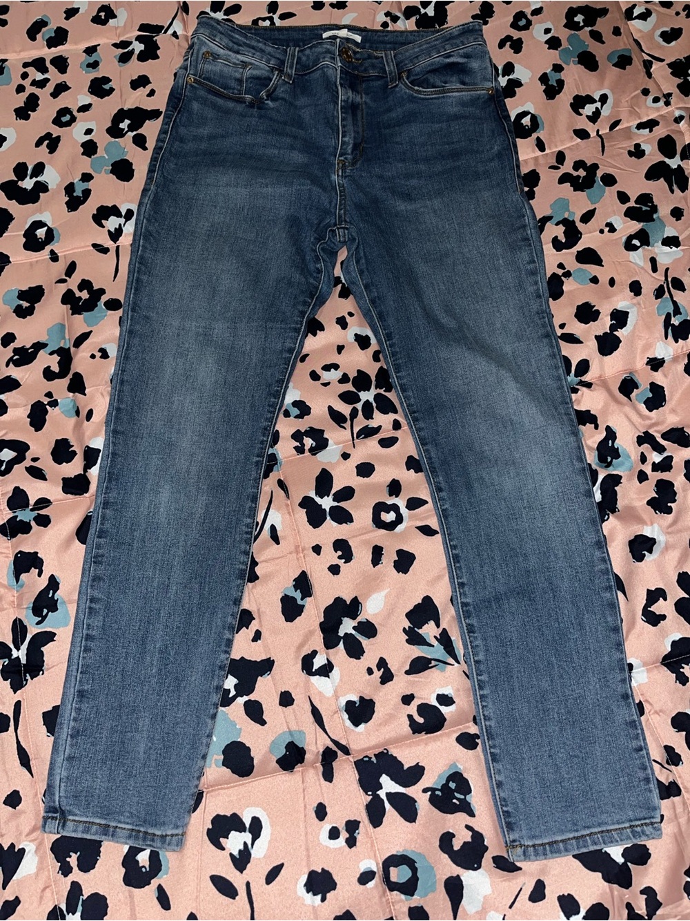 STS Blue Women's Skinny Jeans in Washed Blue